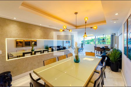 Apartamento à venda com 243m², 4 quartos e 1 vagaSala