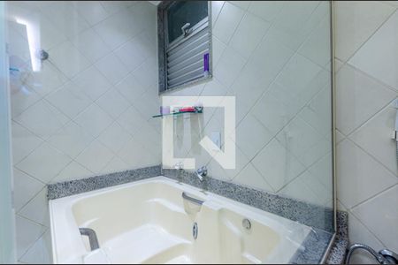 Apartamento à venda com 243m², 4 quartos e 1 vagaBanheiro Social