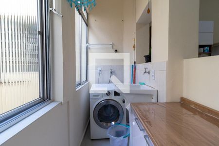Apartamento à venda com 70m², 2 quartos e sem vagaÁrea de Serviço
