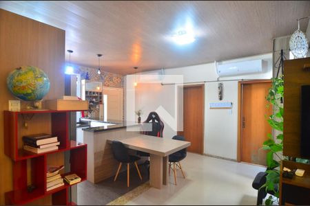 Sala de casa para alugar com 2 quartos, 300m² em São José, Canoas