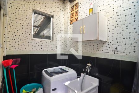 Casa para alugar com 300m², 2 quartos e 1 vagaÁrea de serviço