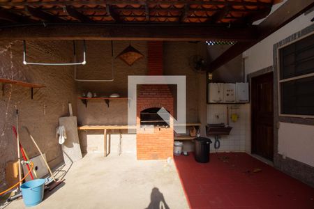 Casa de condomínio à venda com 1200m², 3 quartos e 8 vagasChurrasqueira