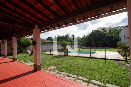 Casa de condomínio à venda com 1200m², 3 quartos e 8 vagasQuintal