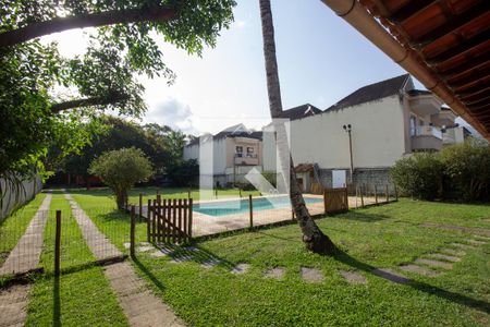 Casa de condomínio à venda com 1200m², 3 quartos e 8 vagasQuintal