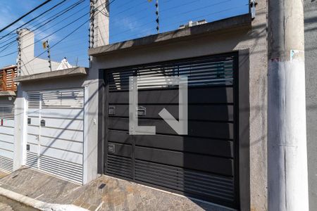 Casa para alugar com 67m², 2 quartos e 1 vagaFachada