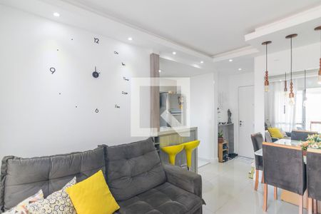 Sala de apartamento à venda com 2 quartos, 61m² em Vila Apiaí, Santo André