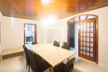 Casa à venda com 600m², 5 quartos e 6 vagasSala