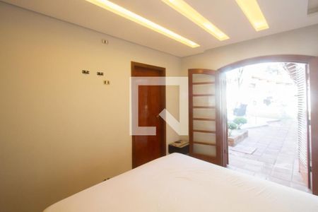 Casa à venda com 600m², 5 quartos e 6 vagasSuíte 1