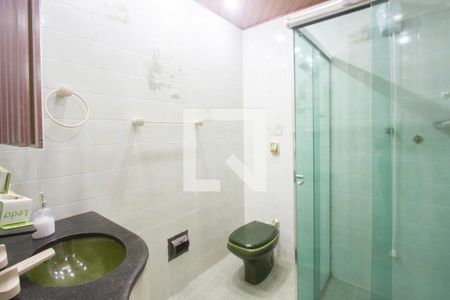 Casa à venda com 600m², 5 quartos e 6 vagasBanheiro 1