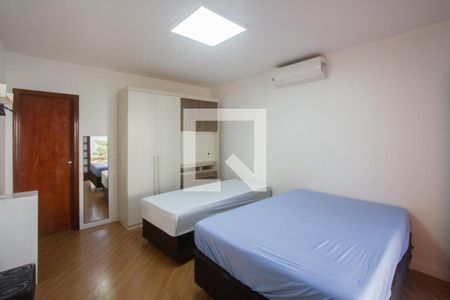 Casa à venda com 600m², 5 quartos e 6 vagasSuíte 2