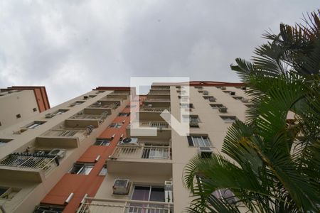 Apartamento para alugar com 57m², 2 quartos e 1 vagaFachada do bloco