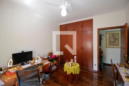 Casa à venda com 230m², 4 quartos e 4 vagas Casa à venda com 230m², 4 quartos e 4 vagasQuarto 02