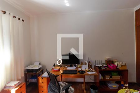 Casa à venda com 230m², 4 quartos e 4 vagas Casa à venda com 230m², 4 quartos e 4 vagasQuarto 02