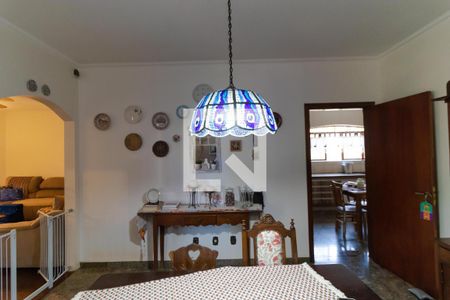 Casa à venda com 230m², 4 quartos e 4 vagas Casa à venda com 230m², 4 quartos e 4 vagasSala de Jantar