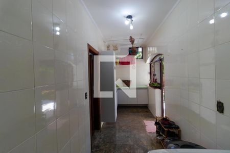 Casa à venda com 230m², 4 quartos e 4 vagas Casa à venda com 230m², 4 quartos e 4 vagasÁrea de Serviço