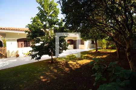 Casa à venda com 230m², 4 quartos e 4 vagas Casa à venda com 230m², 4 quartos e 4 vagasQuintal