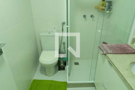 Apartamento à venda com 240m², 4 quartos e 2 vagasBanheiro da Suíte 1