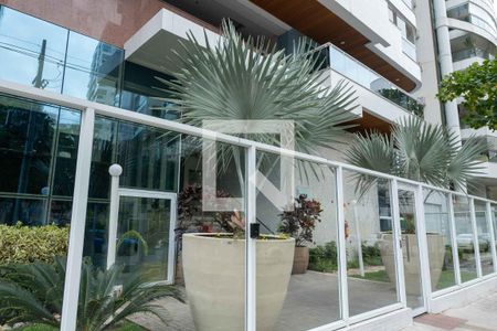 Apartamento à venda com 240m², 4 quartos e 2 vagasFachada