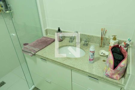 Apartamento à venda com 240m², 4 quartos e 2 vagasBanheiro da Suíte 1