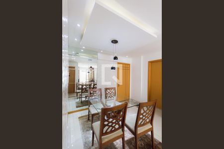 Apartamento à venda com 81m², 2 quartos e 1 vagaSala