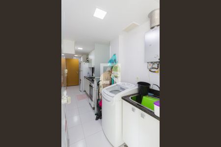 Apartamento à venda com 81m², 2 quartos e 1 vagaCozinha e Área de Serviço