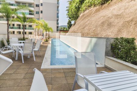 Apartamento à venda com 81m², 2 quartos e 1 vagaÁrea Comum - Piscina