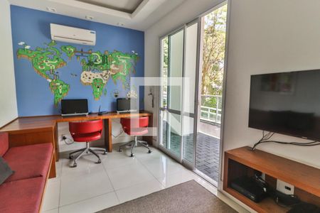 Apartamento à venda com 81m², 2 quartos e 1 vagaÁrea Comum