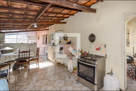 Casa à venda com 500m², 3 quartos e 5 vagasCozinha 2