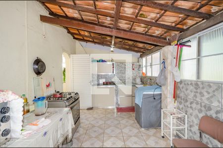 Casa à venda com 500m², 3 quartos e 5 vagasCozinha 2