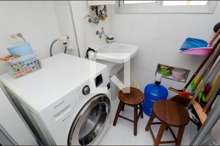 Apartamento à venda com 60m², 2 quartos e 1 vagaÁrea de Serviço