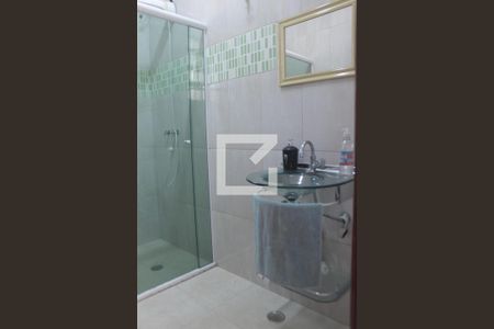 Casa à venda com 248m², 3 quartos e 6 vagasBanheiro 2