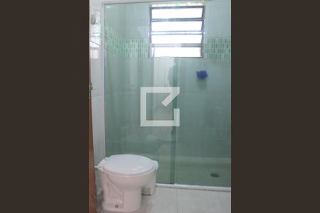 Casa à venda com 248m², 3 quartos e 6 vagasBanheiro 2