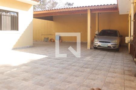 Casa à venda com 248m², 3 quartos e 6 vagasÁrea Externa