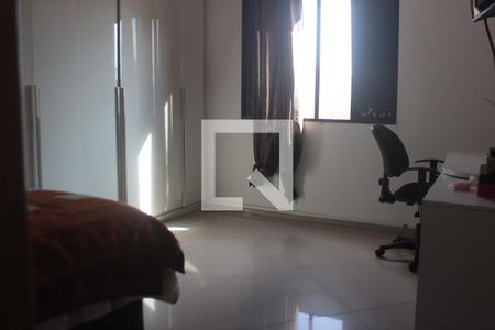 Casa à venda com 248m², 3 quartos e 6 vagasQuarto 2