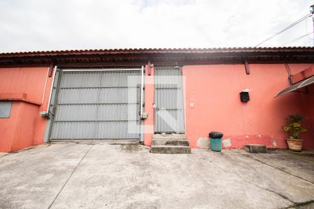 Casa de condomínio à venda com 69m², 2 quartos e 1 vaga Casa de condomínio à venda com 69m², 2 quartos e 1 vagaEntrada