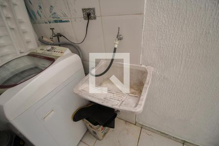 Casa de condomínio à venda com 69m², 2 quartos e 1 vaga Casa de condomínio à venda com 69m², 2 quartos e 1 vagaÁrea de Serviço