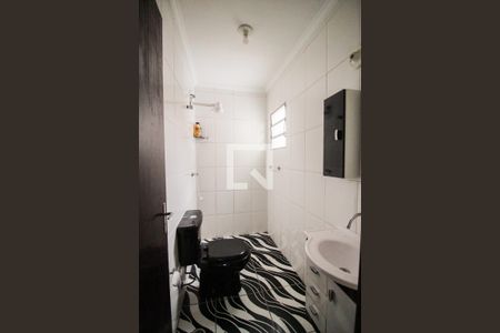 Casa de condomínio à venda com 69m², 2 quartos e 1 vaga Casa de condomínio à venda com 69m², 2 quartos e 1 vagaBanheiro