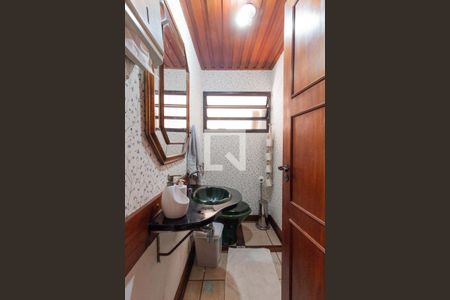 Casa à venda com 600m², 4 quartos e 5 vagas Casa à venda com 600m², 4 quartos e 5 vagasLavabo