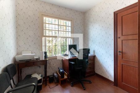 Casa à venda com 600m², 4 quartos e 5 vagas Casa à venda com 600m², 4 quartos e 5 vagasSuíte 2