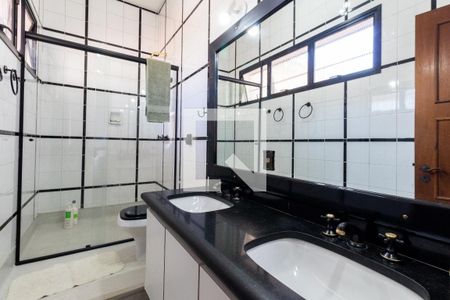 Suíte 1 - banheiro de casa à venda com 4 quartos, 600m² em Sumaré, São Paulo