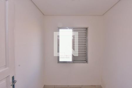 Casa para alugar com 110m², 2 quartos e 1 vaga Casa para alugar com 110m², 2 quartos e 1 vagaCloset do quarto 2