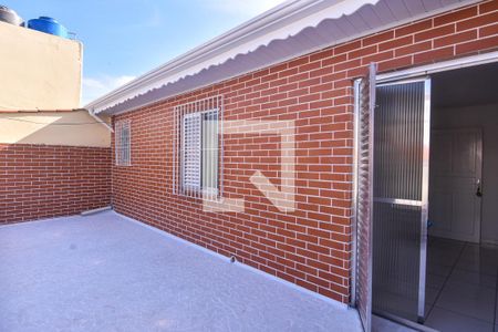 Casa para alugar com 110m², 2 quartos e 1 vaga Casa para alugar com 110m², 2 quartos e 1 vagaVaranda