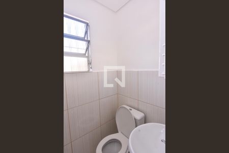 Casa para alugar com 110m², 2 quartos e 1 vaga Casa para alugar com 110m², 2 quartos e 1 vagaBanheiro 1