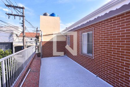 Casa para alugar com 110m², 2 quartos e 1 vaga Casa para alugar com 110m², 2 quartos e 1 vagaVaranda
