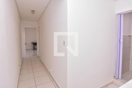 Casa para alugar com 110m², 2 quartos e 1 vaga Casa para alugar com 110m², 2 quartos e 1 vagaCorredor