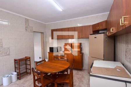 Casa para alugar com 110m², 2 quartos e 1 vaga Casa para alugar com 110m², 2 quartos e 1 vagaCozinha
