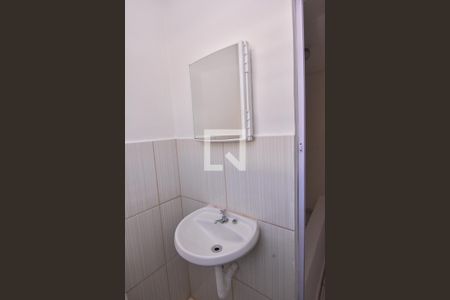 Casa para alugar com 110m², 2 quartos e 1 vaga Casa para alugar com 110m², 2 quartos e 1 vagaBanheiro 1