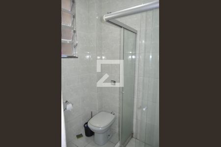 Banheiro  de apartamento à venda com 2 quartos, 63m² em Higienópolis, Rio de Janeiro