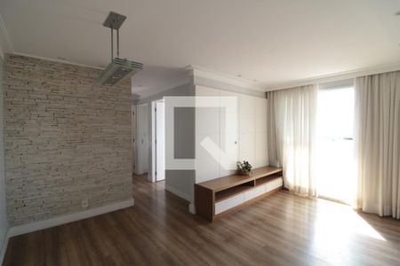 Sala  de apartamento para alugar com 3 quartos, 72m² em Vila Bertioga, São Paulo