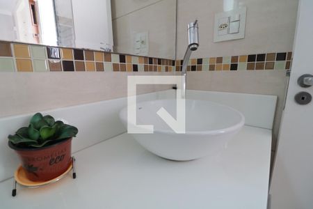 Apartamento para alugar com 72m², 3 quartos e 1 vagaBanheiro da Suite   -pia